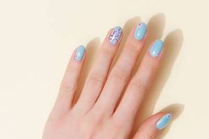 http://makeup.ru/storage/articles/24678/conversions/content_front.jpg