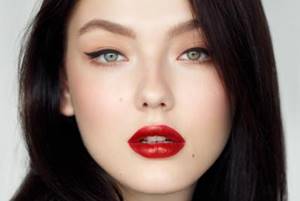 http://makeup.ru/storage/articles/15563/conversions/gcCEdjSAkd3VRxxbZGCtsYdVuFYYK5vq-preview_vertical_full.jpg
